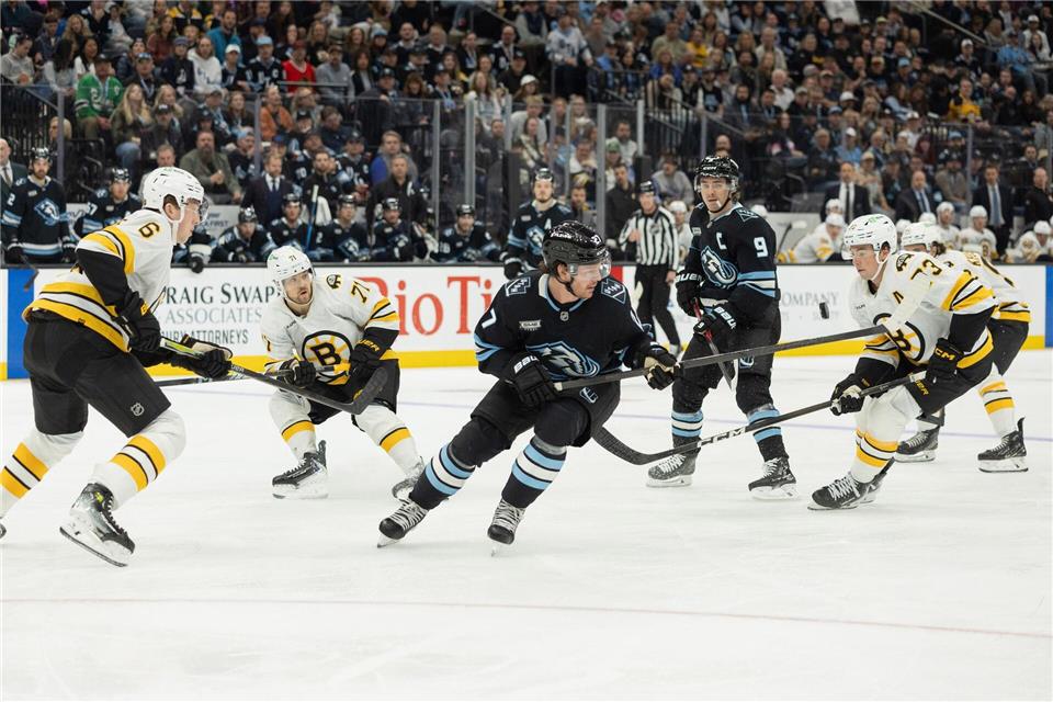 Vierte NHL-Pleite für Boston-Trainer Sturm in Serie Die Boston Bruins verloren mit Trainer Marco Sturm zum vierten Mal hintereinander.Melissa Majchrzak/AP/dpa