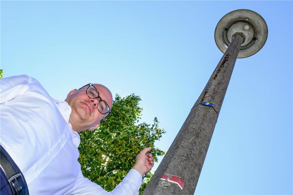 Die Brandenburger Kommunen - darunter auch Frankfurt (Oder) mit Oberbürgermeister Axel Strasser - warnen vor den Folgen fehlender Finanzmittel.Patrick Pleul/dpa
