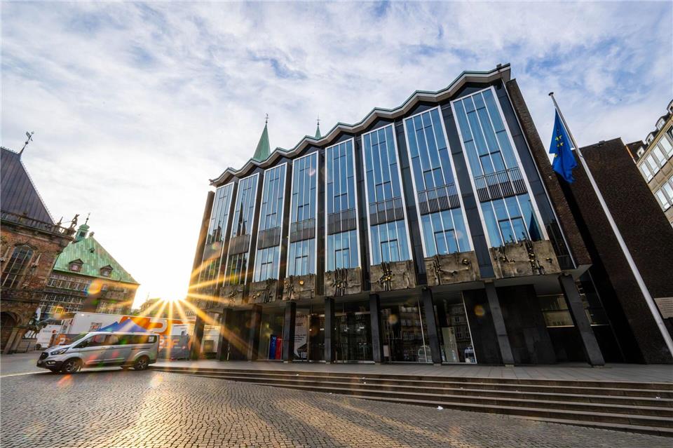 Die Bremische Bürgerschaft ist das Landesparlament in Bremen. Das Haus der Bürgerschaft liegt in der Innenstadt am Marktplatz. (Archivbild)Sina Schuldt/dpa