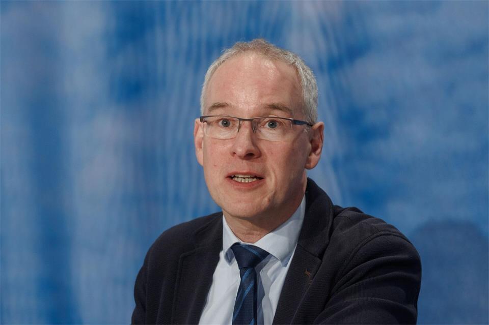 „Die Briefwahl ist sicher“, sagt Landeswahlleiter Christian Boden. (Archivbild)Markus Scholz/dpa