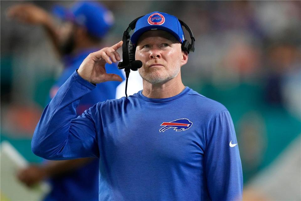 Die Buffalo Bills haben sich Medienberichten zufolge von Chefcoach Sean McDermott getrennt. (Archivbild)Lynne Sladky/AP/dpa