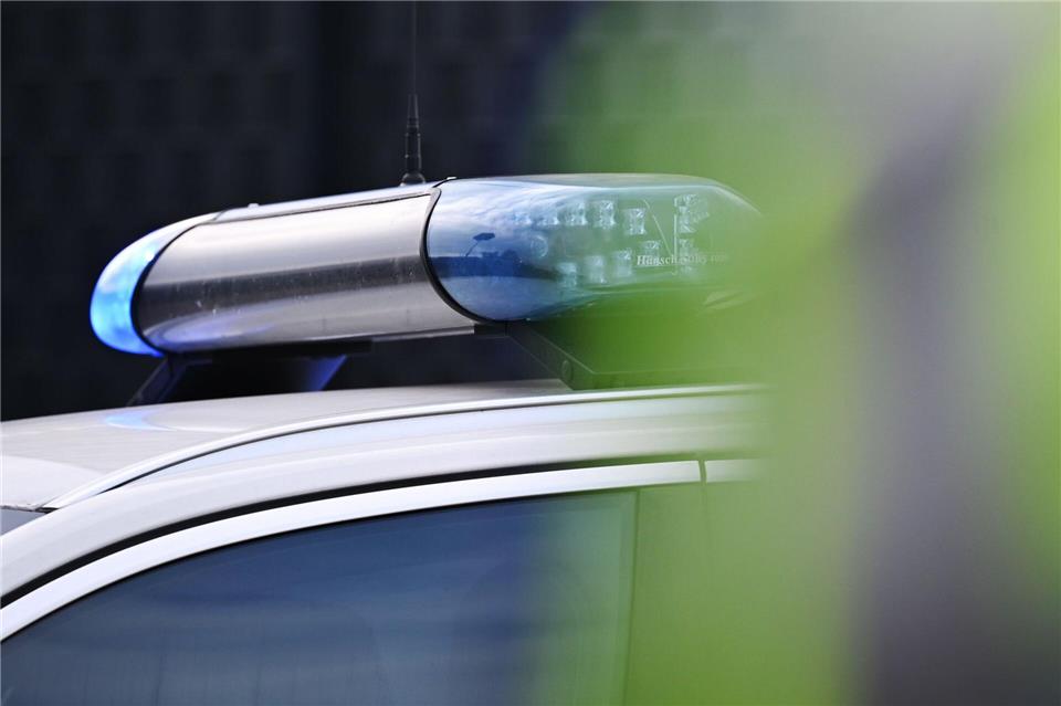 Die Bundespolizei fasst einen international Gesuchten bei einer Grenzkontrolle. (Symbolbild) Katharina Kausche/dpa