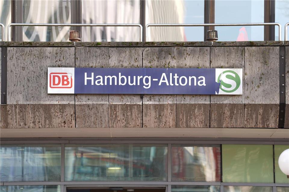 Die Bundespolizei nahm am Bahnhof Altona einen 41-Jährigen fest. (Symbolbild)Marcus Brandt/dpa