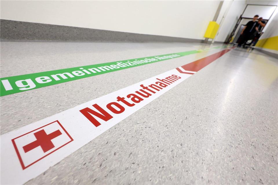 Die Bundesregierung will im Gesundheitswesen sparen, doch viele Kliniken schreiben schon seit Jahren Verluste. (Symbolbild)Karl-Josef Hildenbrand/dpa