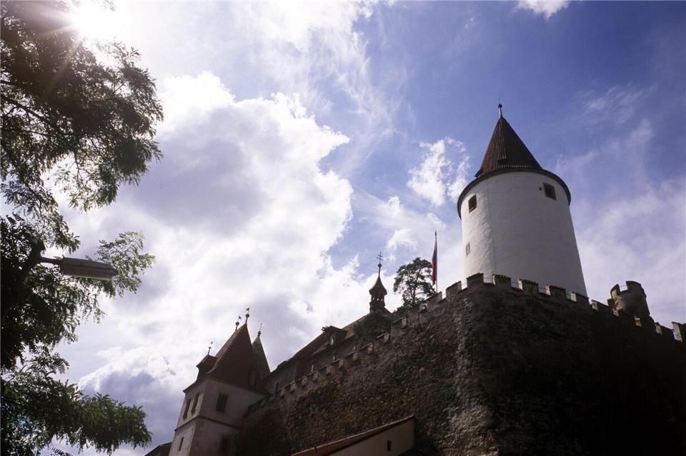 Die Burg Krivoklat ist nur eines von mehr als hundert Objekten in Tschechien, die vom Nationalen Denkmalamt (NPU) verwaltet werden.picture alliance / dpa