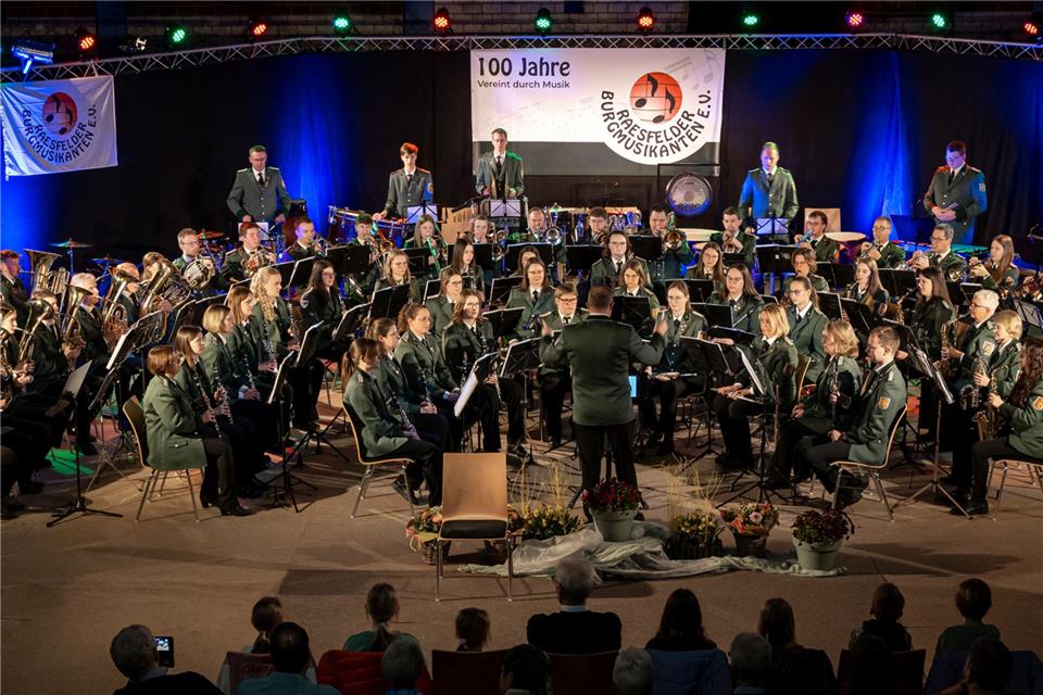 Die Burgmusikanten haben ihr Frühlingskonzert gegeben und laden am 12. April zu einem Probentag ein.