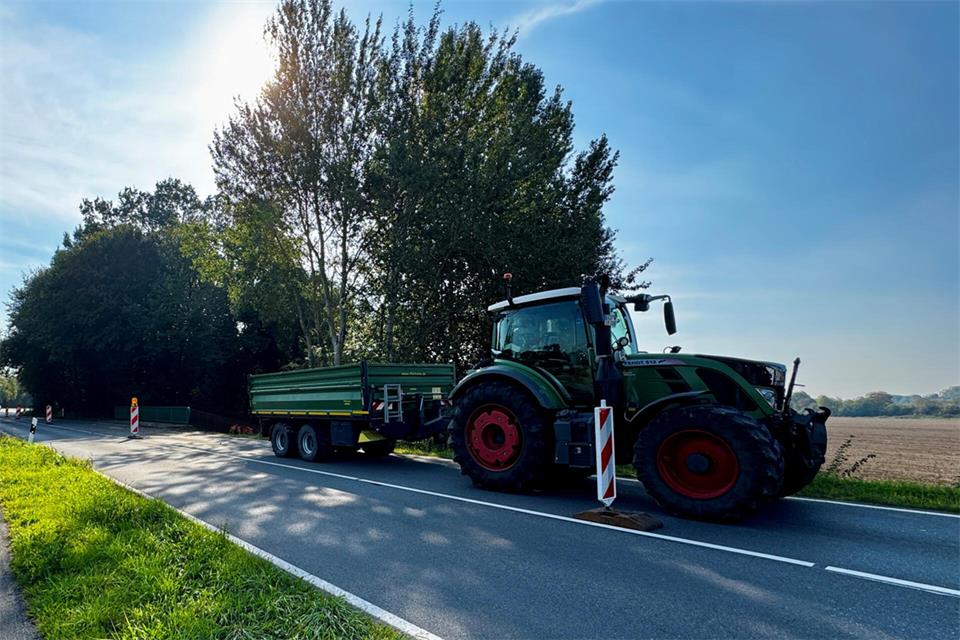 Die Burloer Straße kann in dieser Woche immer wieder halbseitig gesperrt werden. Grund sind Arbeiten an der Aa. 