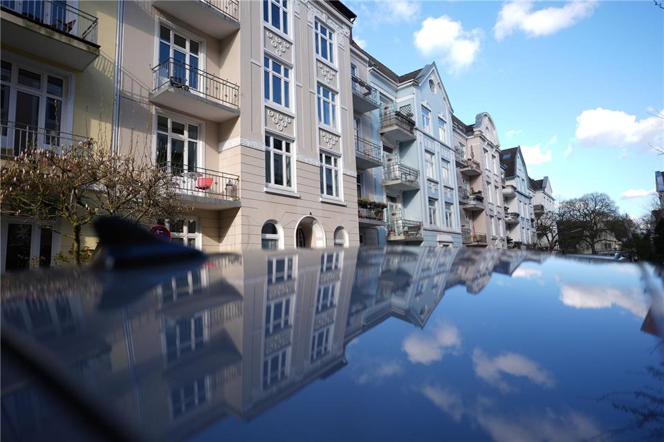 Die CDU-Abgeordnete Goldner nennt die Durchsetzung der Farbvorgaben des Denkmalschutzes übergriffig. (Archivbild)Marcus Brandt/dpa