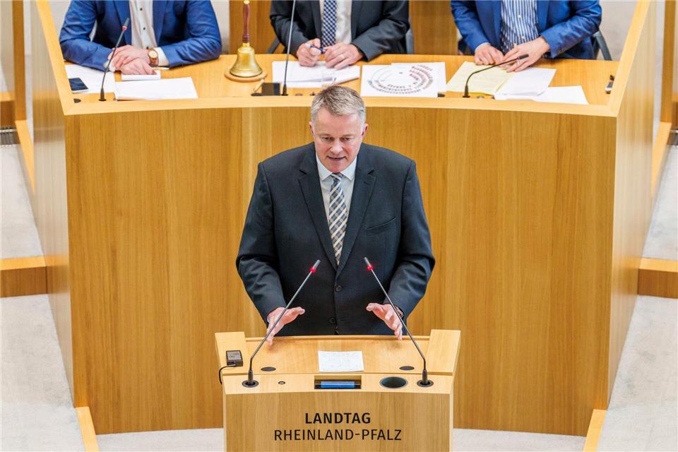 Die CDU-Fraktion fordert von der Ampelregierung eine bessere finanzielle Ausstattung der Kommunen in Rheinland-Pfalz. (Archivbild)Andreas Arnold/dpa