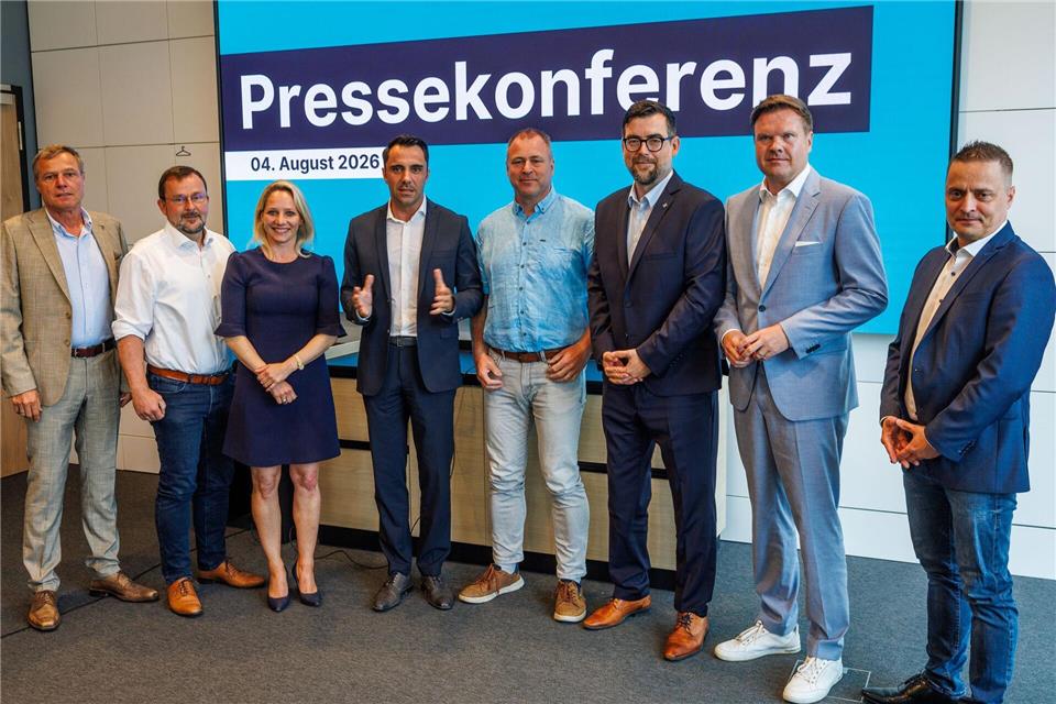 Die CDU in MV will sich durch ein Kompetenzteam mit Wissen und Erfahrung in Bereichen wie Bildung, Wirtschaft, Landwirtschaft oder auch Sicherheit für die Landtagswahl wappnen.Jens Büttner/dpa