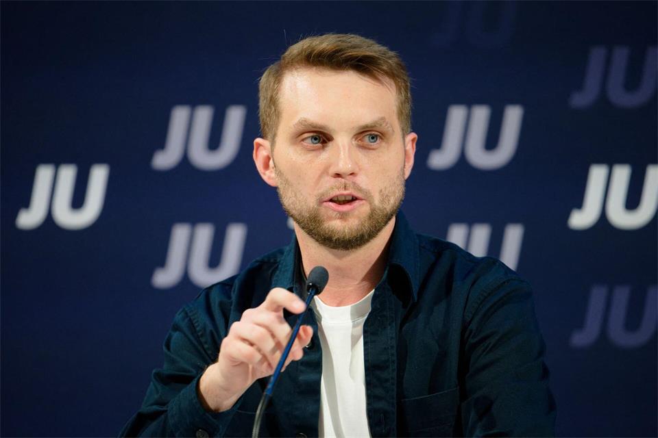 Die CDU soll die Sorgen junger Menschen „ehrlich und emphatisch“ ernst nehmen, fordert der Landesvorsitzende der CDU-Jugendorganisation Junge Union, Kevin Gniosdorz. (Archivbild)Henning Kaiser/dpa