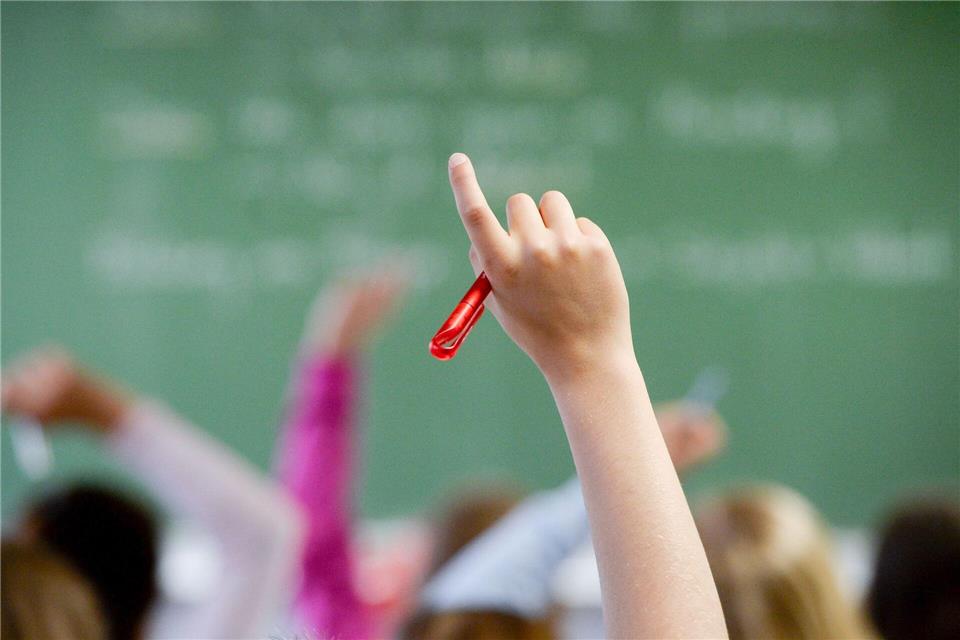 Die CDU will, dass Leistung mehr honoriert wird an Schulen. (Symbolbild)Marijan Murat/dpa