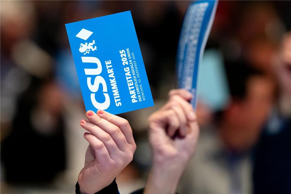 Die CSU will eine Hymnenpflicht bei gesellschaftlichen Ereignissen in Deutschland. Sven Hoppe/dpa