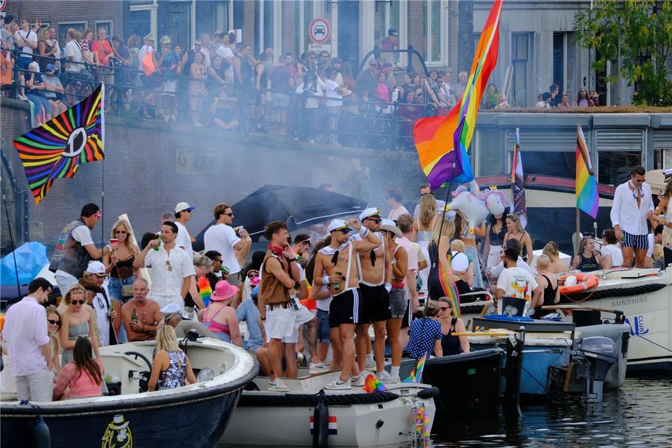 Die Canal Parade in Amsterdam am Samstag, 1. August 2026.Patrick Post/AP/dpa