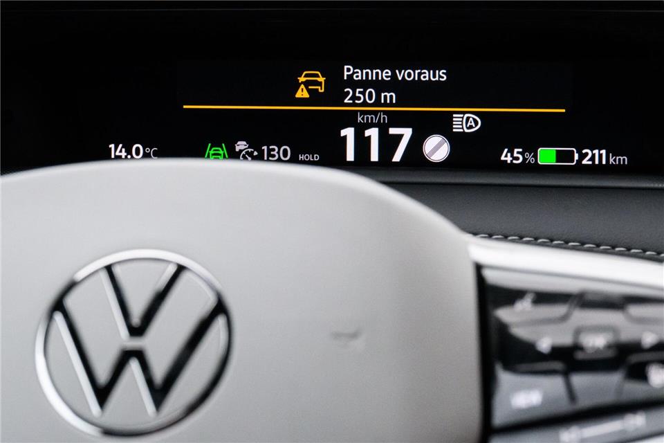 Die „Car2x“-Kommunikation wird bei Herstellern wie Volkswagen und Volvo schon oft serienmäßig verbaut.Julian Stratenschulte/dpa
