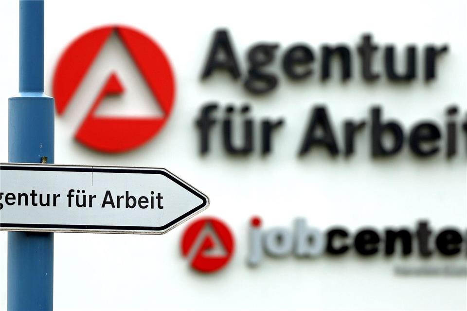 Die Chancen auf einen Ausbildungsplatz im Herbst stehen für Bewerberinnen und Bewerber weiter gut. (Symbolbild)Jan Woitas/dpa