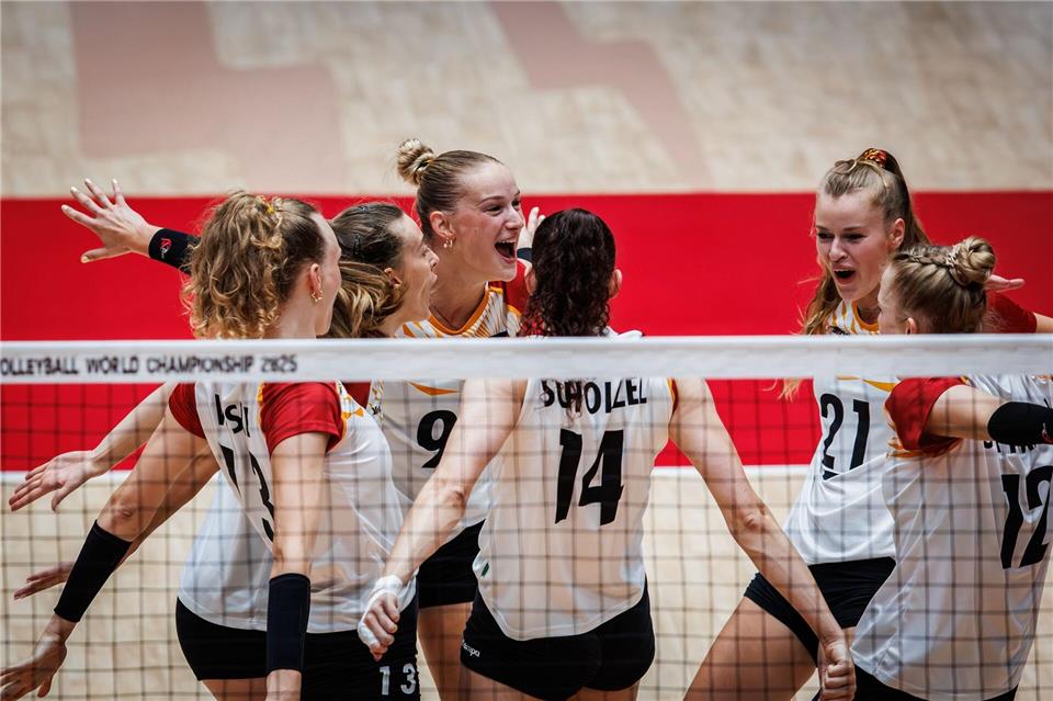 Die Chemie stimmt im deutschen Team.---/Deutscher Volleyball-Verband /dpa