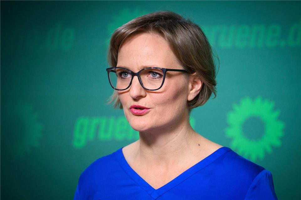 Die Co-Vorsitzende der Grünen, Franziska Brantner, ruft die CDU auf, sich gegen die CSU in der Frage eines Social-Media-Verbots für Kinder durchzusetzen. (Archivfoto)Bernd von Jutrczenka/dpa