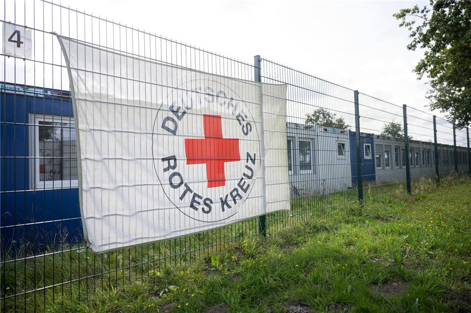 Erste Geflüchtete aus Container-Unterkunft Upahl ausgezogen Die Container sollen abgebaut und das Gelände im Gewerbegebiet verkauft werden.Philip Dulian/dpa