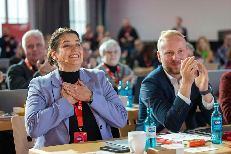 Die DGB-Chefin pocht auf Tariftreue und Mitbestimmung. (Archivbild)Helmut Fricke/dpa