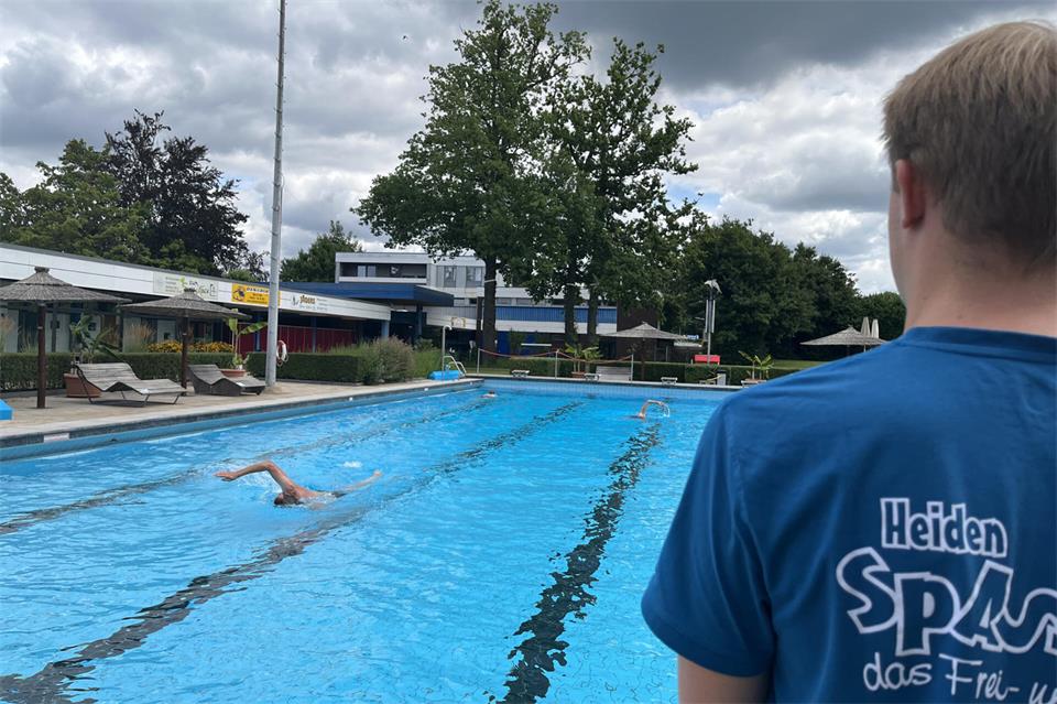 Die DLRG lädt alle Wasserratten zur Dorfmeisterschaft ins Spaßbad ein.