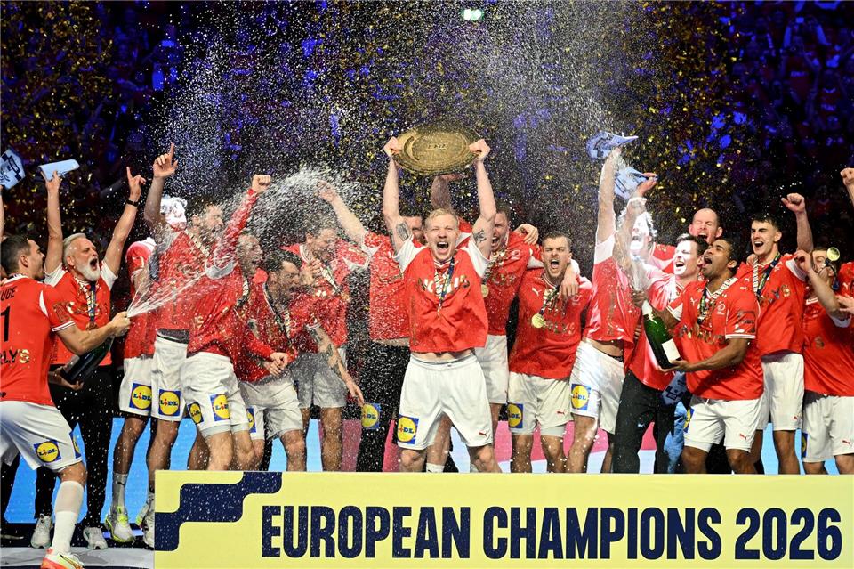 Die Dänen feierten den Titel.Sina Schuldt/dpa