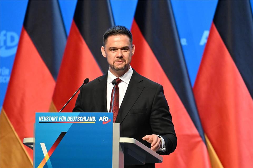 Die Delegierten bestimmten Hannes Gnauck zum neuen Bundesschatzmeister.Katharina Kausche/dpa