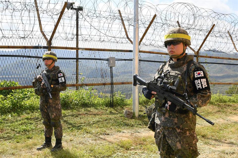 Die Demilitarisierte Zone (DMZ) trennt die zwei Staaten.Song Kyong-Seok/POOL Kyodo News/AP/dpa