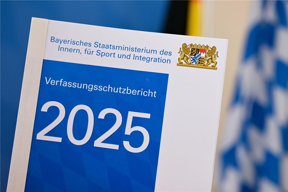 Die Demokratie ist unter Druck - nicht nur durch inländische Extremisten, auch aus dem Ausland kommen Angriffe. Sven Hoppe/dpa
