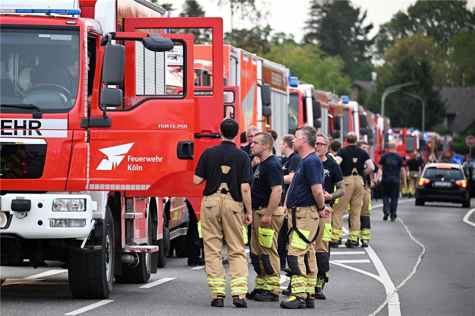 Die Deutsche Feuerwehr-Gewerkschaft verlangt Verbesserungen. Federico Gambarini/dpa