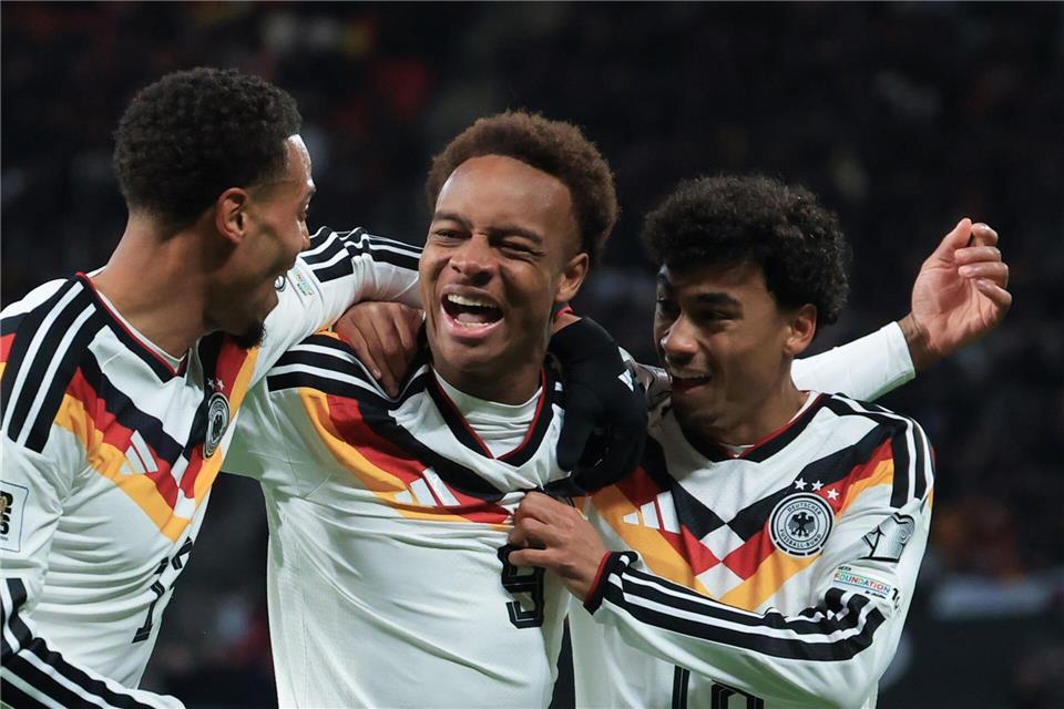 Die Deutsche Nationalmannschaft qualifiziert sich für die WM: Der 6:0-Sieg gegen die Slowakei sicherte Deutschland den Platz bei der Fußball-Weltmeisterschaft.Jan Woitas/dpa