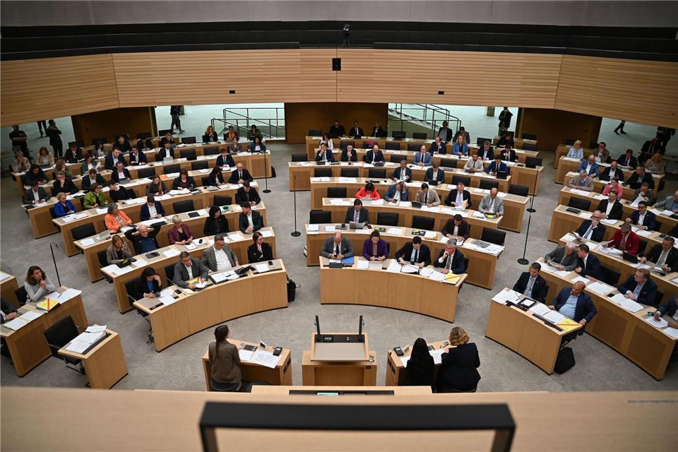 Die Diätenerhöhung für Parlamentarier wird oft kritisiert. Katharina Kausche/dpa