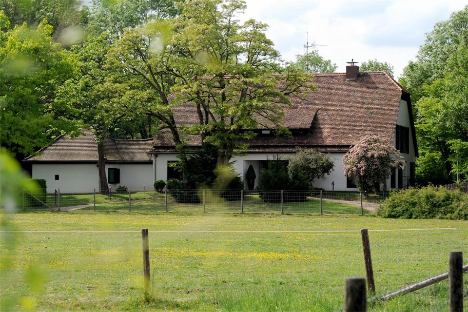 Die Dienstvilla muss vor dem Einzug von Özdemir und seiner Frau erst noch saniert werden. (Archivbild)picture alliance / dpa