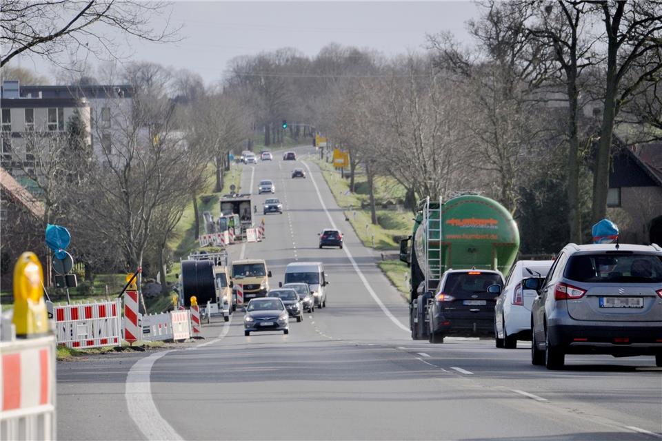 Die Dorstener Straße (L600) zwischen Groß Reken und Bahnhof Reken wird voraussichtlich nach Ostern umgebaut und saniert.