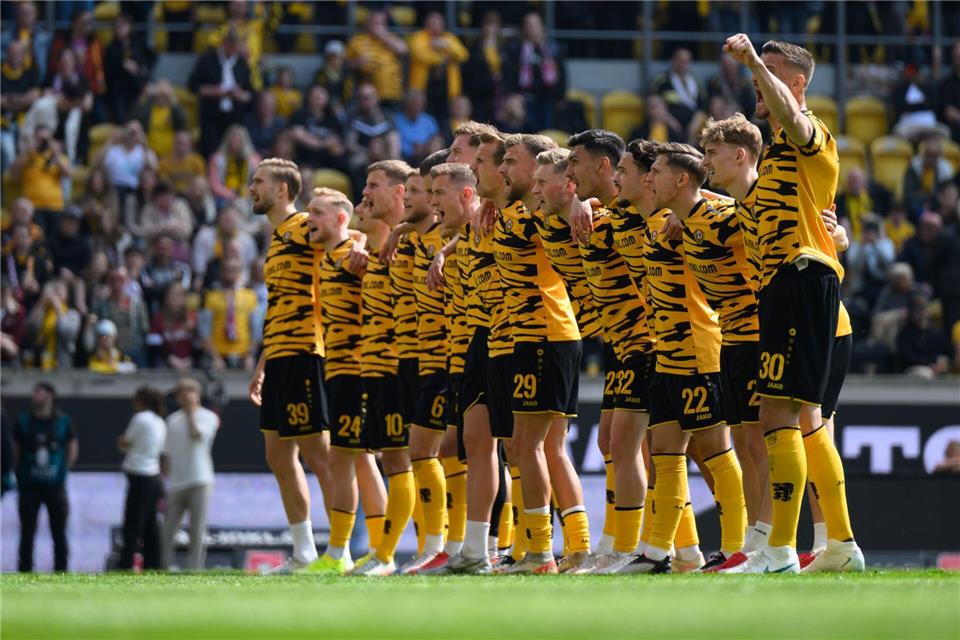 Die Dresdner haben gute Chancen auf den Aufstieg.Robert Michael/dpa