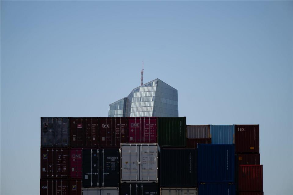 Die EZB muss aufpassen, dass sie mit Zinserhöhungen nicht die Konjunktur abwürgt. Florian Wiegand/dpa