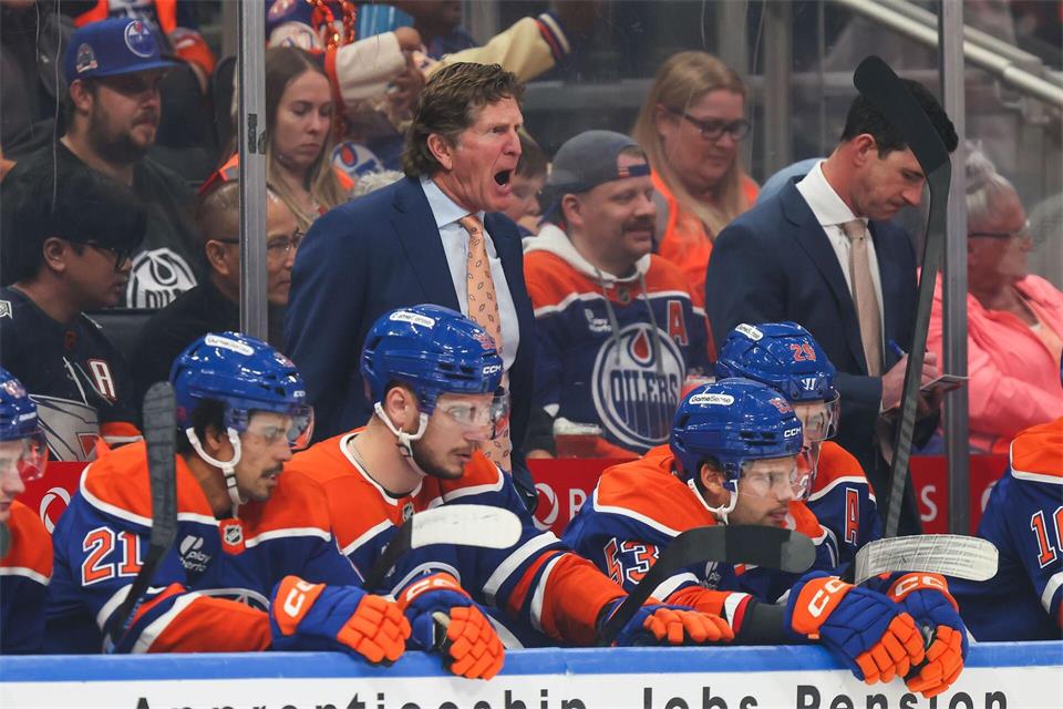 Die Edmonton Oilers kassierten zum Start in die NHL-Saison eine Niederlage.Codie McLachlan/The Canadian Press/AP/dpa