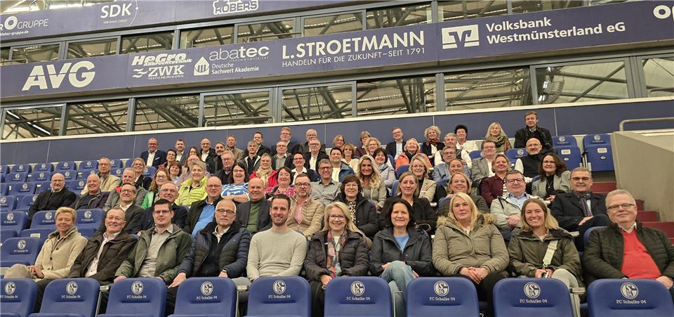 Die Ehrung fand in der Arena „auf Schalke“ statt.