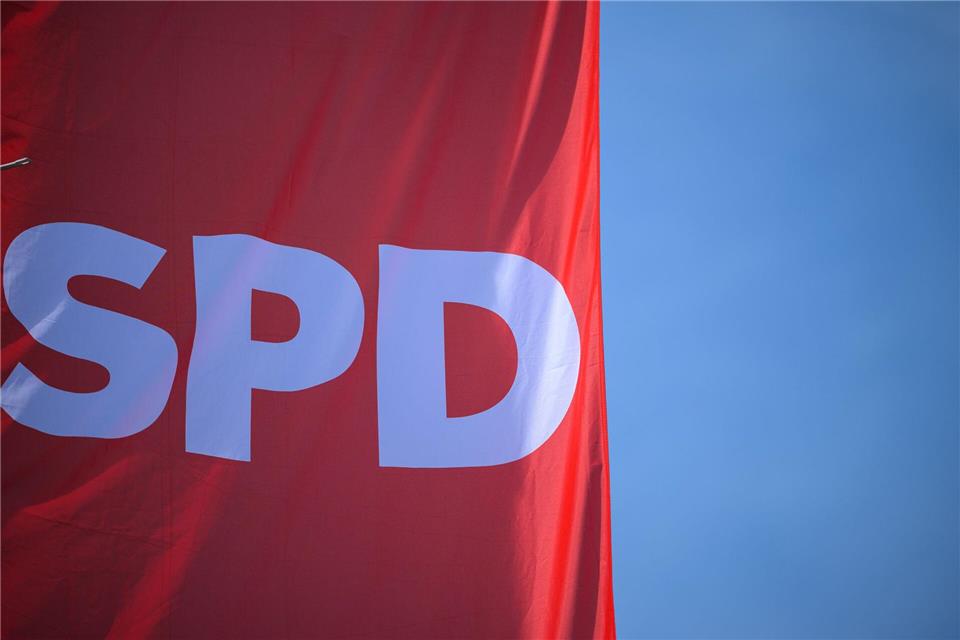Die Einschnitte beschädigen die Glaubwürdigkeit der SPD, heißt es in dem offenen Brief. (Symbolbild)Hannes P. Albert/dpa