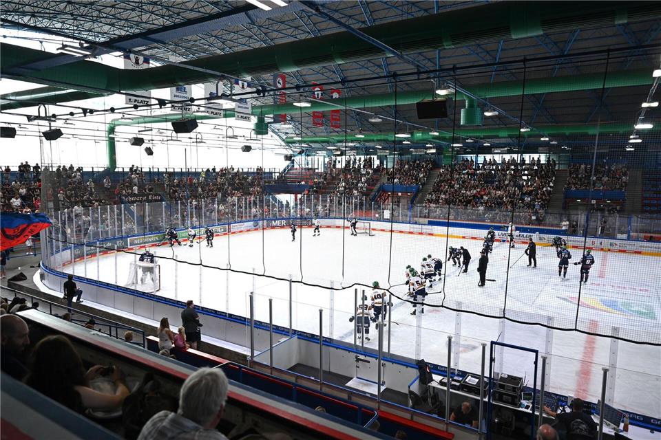 Die Eisbären Berlin starten in die Vorbereitung auf die neue Saison.Elisa Schu/dpa