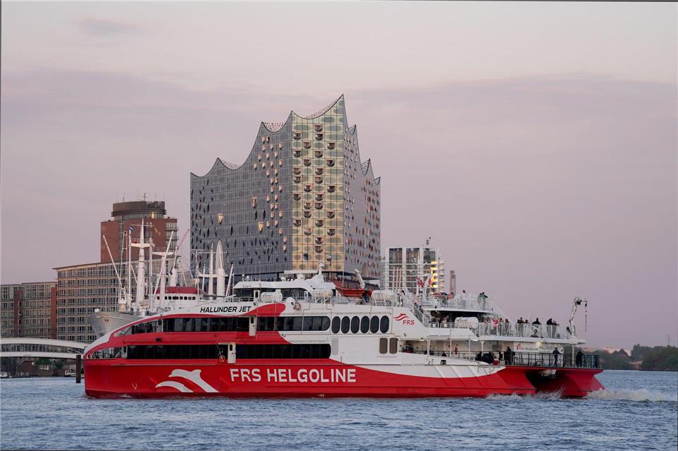 Die Elbphilharmonie ist immer ein Anziehungspunkt für Touristen in Hamburg. (Archivbild)Marcus Brandt/dpa