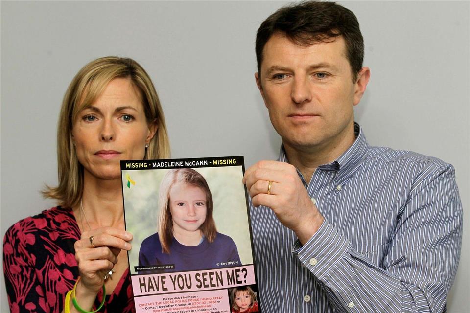 Die Eltern des vermissten englischen Mädchens Madeleine McCann haben in einem Stalking-Prozess gegen eine Frau ausgesagt, die behauptet, ihre Tochter zu sein. (Archivbild)Sang Tan/AP/dpa
