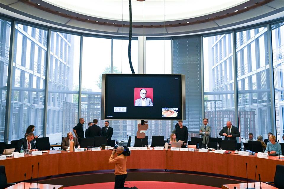 Die Enquete-Kommission des Bundestags zur Corona-Pandemie hat unter anderem den früheren Gesundheitsminister geladen. (Archivfoto)Katharina Kausche/dpa