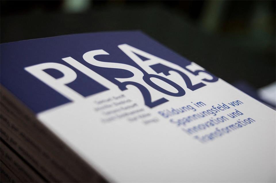 Die Ergebnisse der neuen Pisa-Studie liegen seit Dienstag offiziell vor - und lösen eine erneute Debatte aus.Christoph Soeder/dpa
