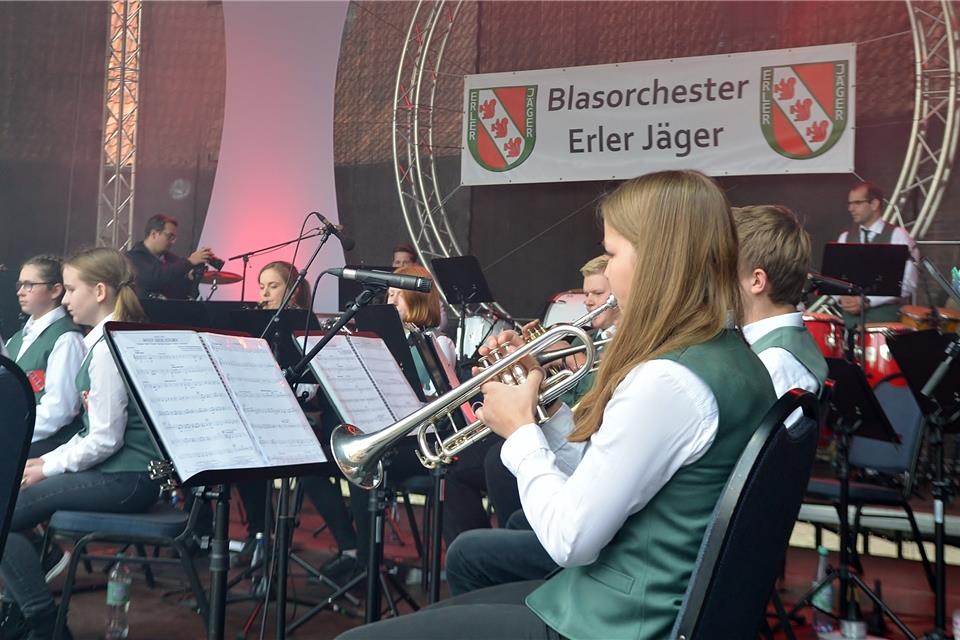 Die Erler Jäger traten Mitte Oktober bereits wieder auf. Andere Musikvereine und Chöre planen noch ihre ersten Auftritte. 