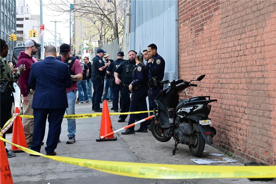 Die Ermittler gehen von einem Zusammenhang mit Bandenkriminalität aus. Kyle Mazza, Kyle Mazza/TheNEWS2 via ZUMA Press Wire/dpa