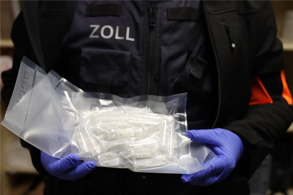 Die Ermittler stellten Kokain sicher.-/ZFA Frankfurt am Main/dpa