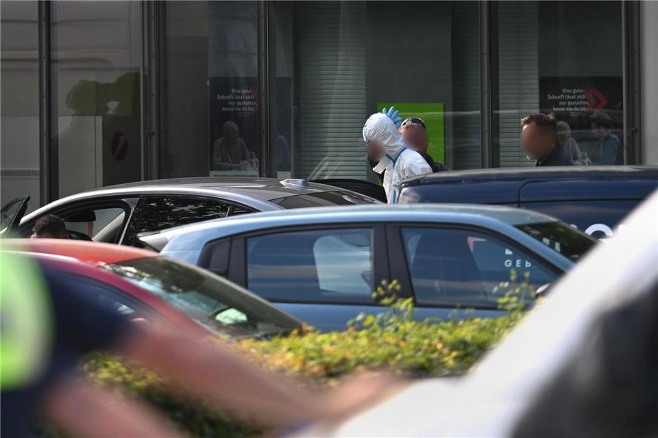 Die Ermittlungen nach dem Messerangriff in Regensburg laufen.Armin Weigel/dpa