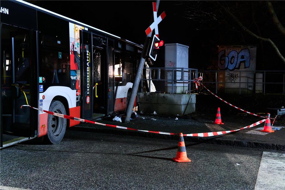 Die Ermittlungen nach dem Unglück dauern weiter an Marcus Golejewski/dpa