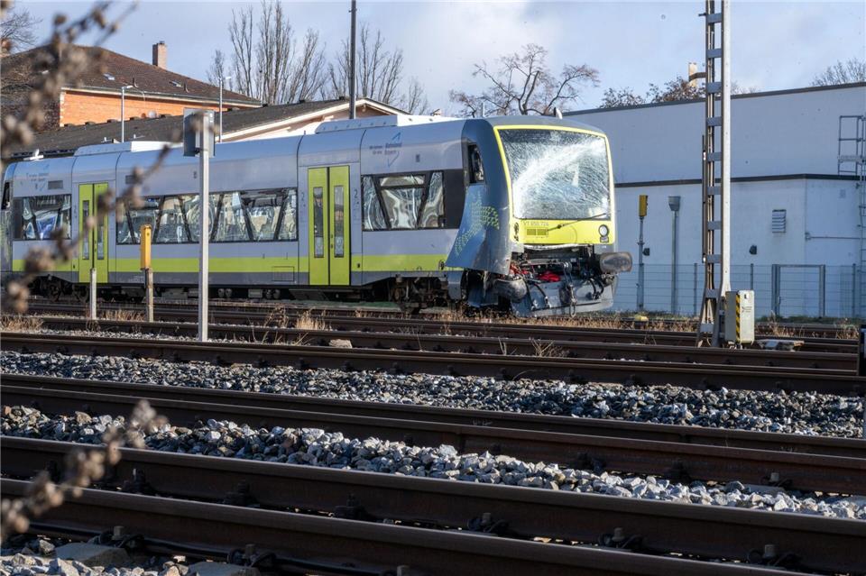 Die Ermittlungen zur Unfallursache laufen.Pia Bayer/dpa